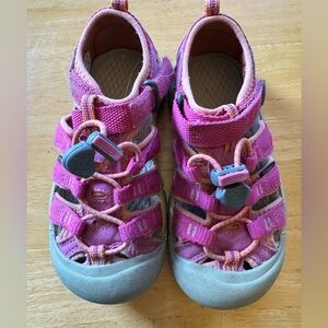 KEEN Unisex Child Newport H2 Closed Toe Water Sandals